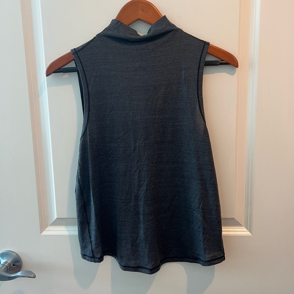 Lululemon Twist And Reach Mock Neck Heathered Tank